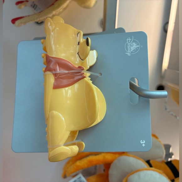 Disney Accessories - Disney pooh hair clip WDW 2026